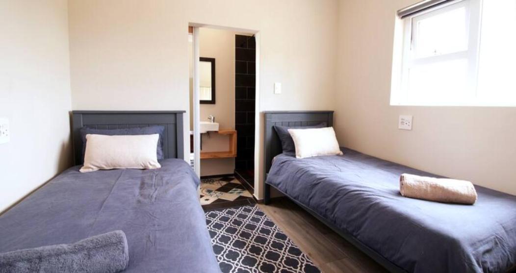 Boardrooms - Work - Surf - Sleep - Bloubergrant * Cape Town