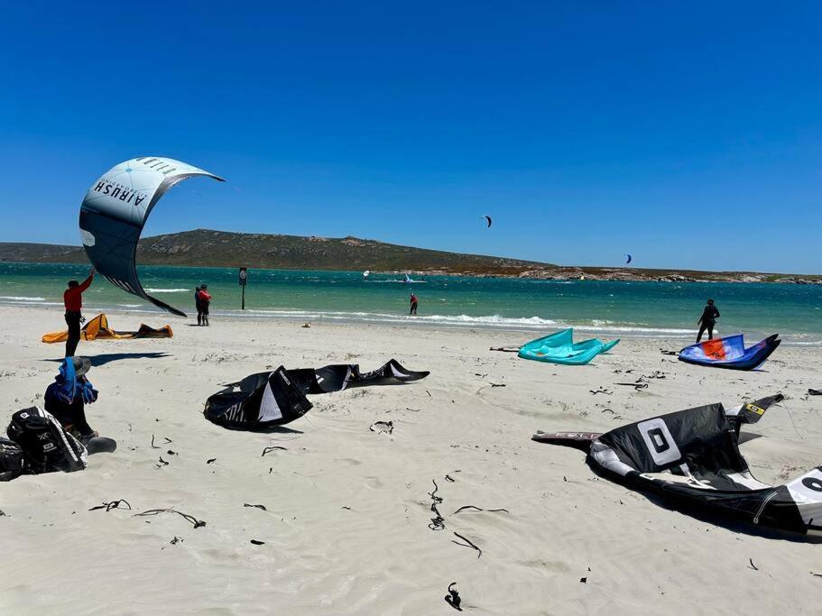 Guest house Boardrooms - Work - Surf - Sleep - Bloubergrant
